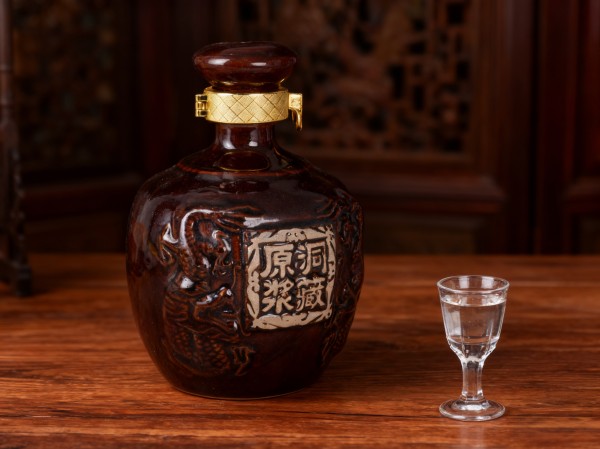 洞藏原浆酒48每瓶